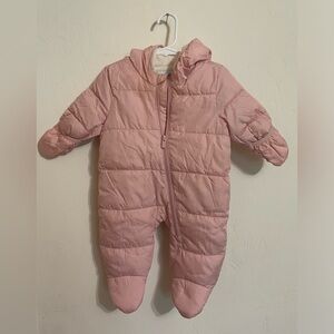 Old Navy snow suit 0-3 months